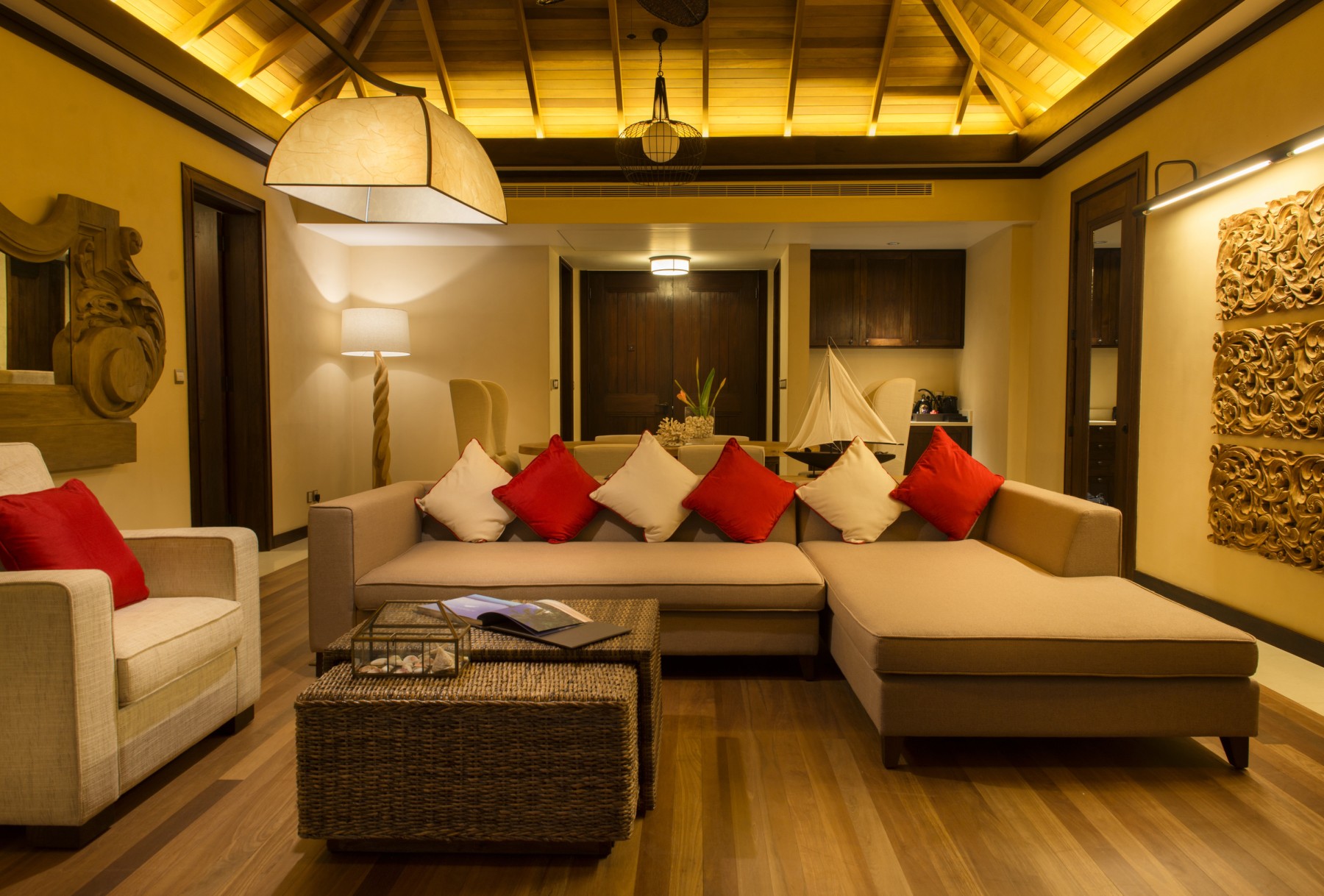 Grand Beach Villa